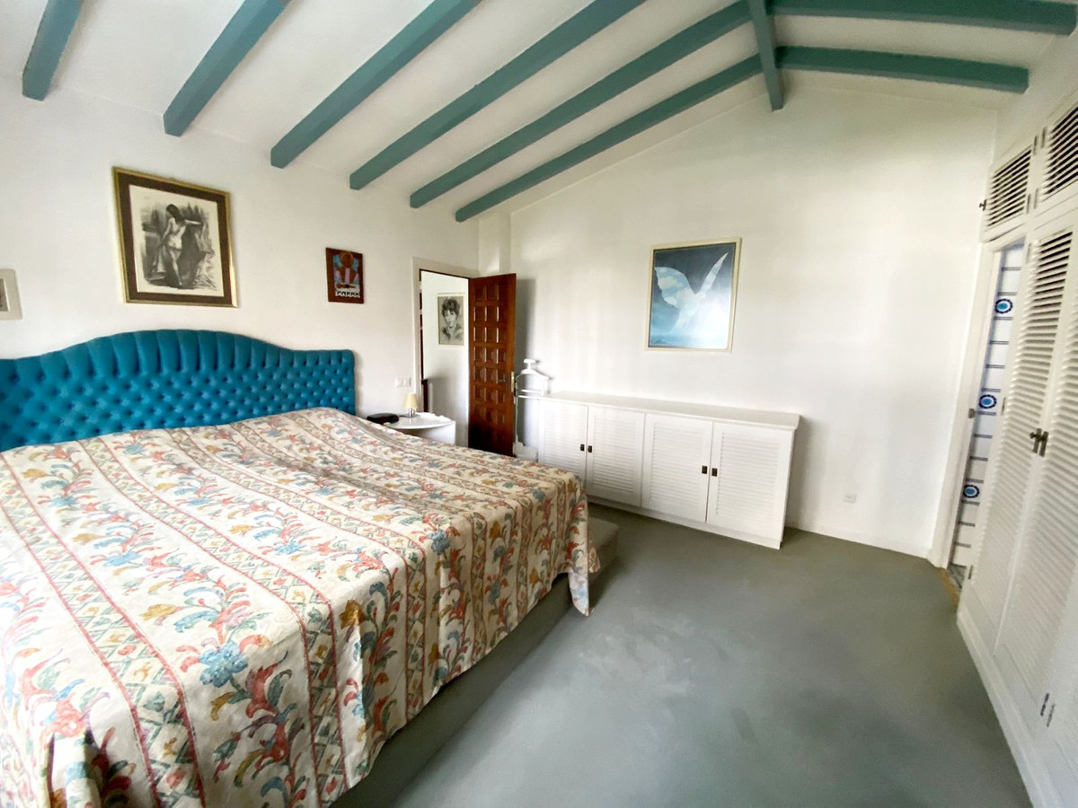 Se vende Villa - Chalet de 3 dormitorios en Costa Del Sol, Málaga, España