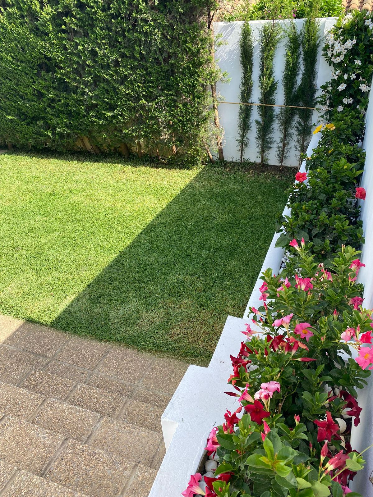 Se vende Villa - Chalet de 3 dormitorios en Costa Del Sol, Málaga, España