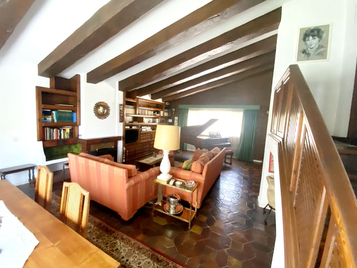 Se vende Villa - Chalet de 3 dormitorios en Costa Del Sol, Málaga, España