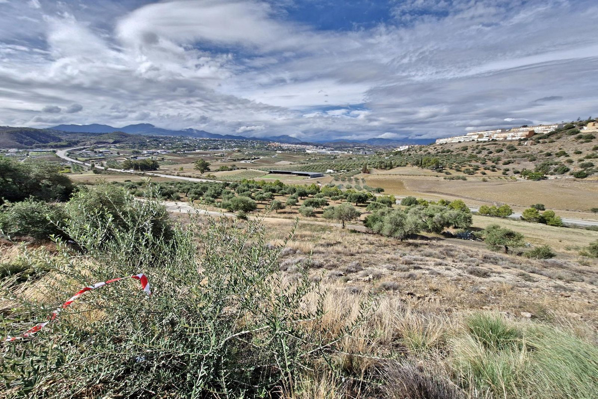 Se vende Terreno Urbano  en Costa Del Sol, Málaga, España
