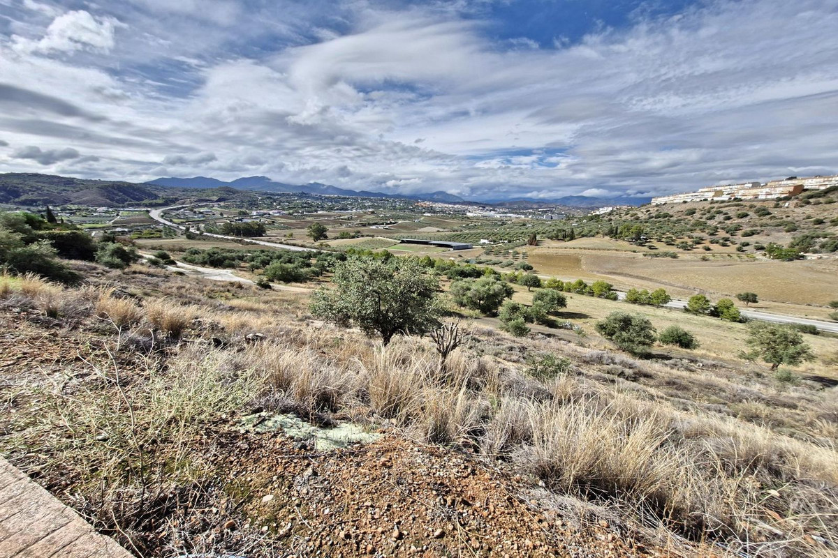 Se vende Terreno Urbano  en Costa Del Sol, Málaga, España