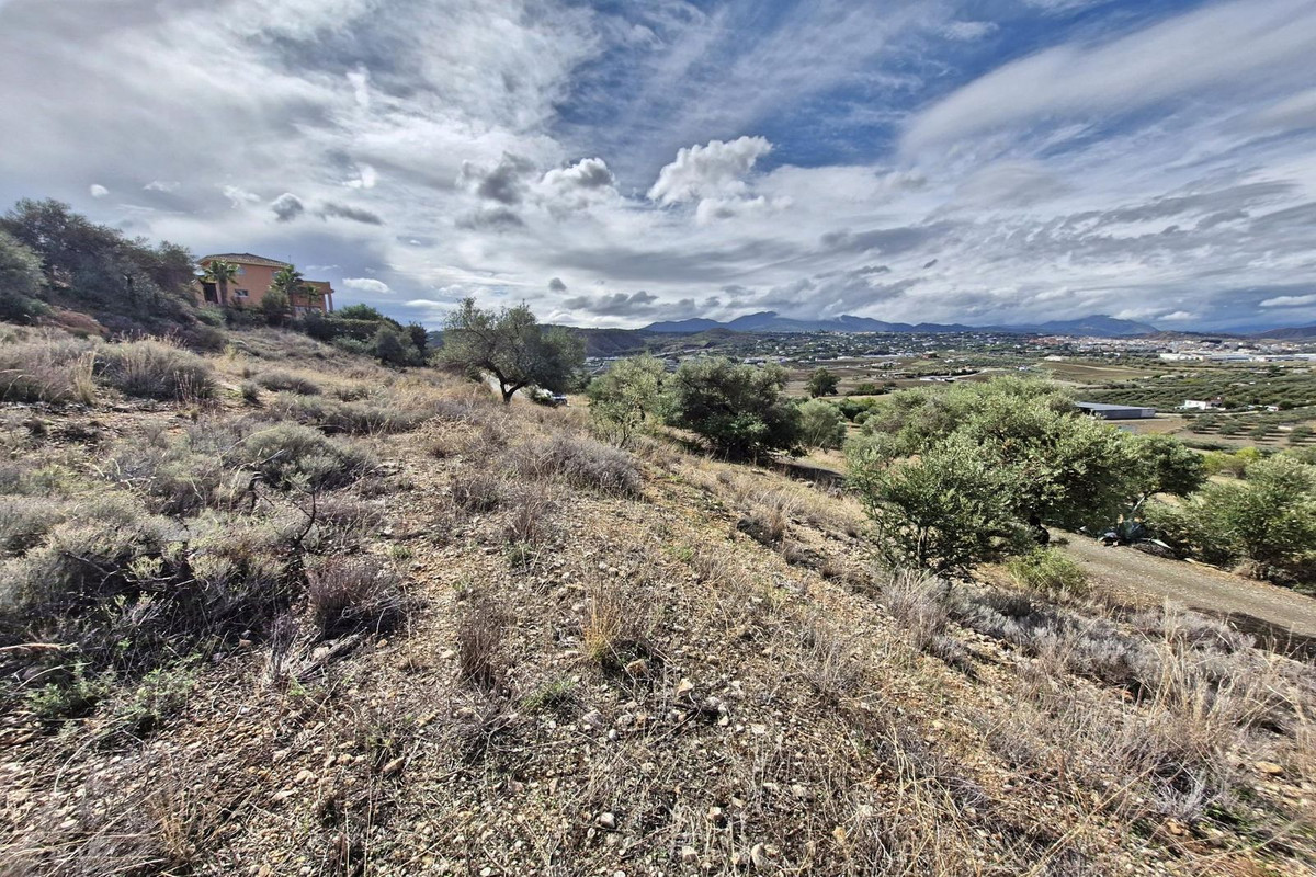 Se vende Terreno Urbano  en Costa Del Sol, Málaga, España