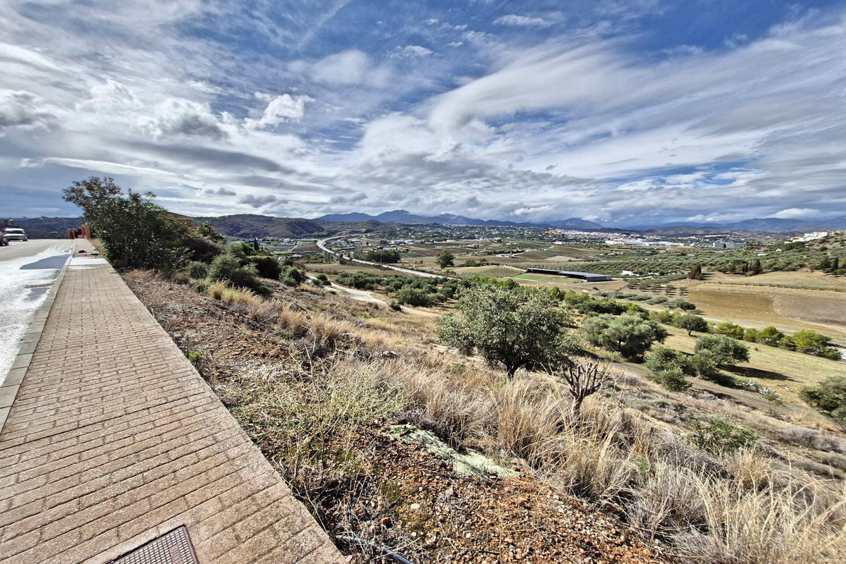 Se vende Terreno Urbano  en Costa Del Sol, Málaga, España