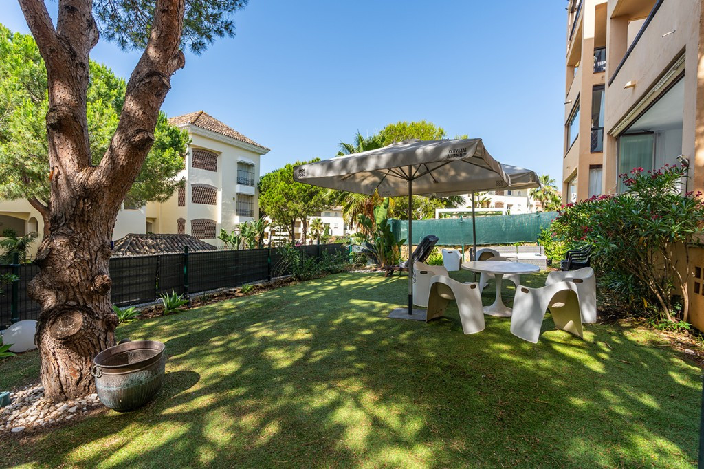 3 Bed Apartment for sale in Marbella Costa Del Sol, Málaga, Spain