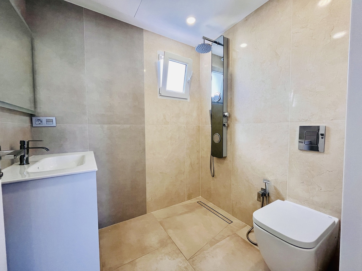 6 Bed Townhouse for sale in Los Balcones Costa Blanca, Alicante, Spain