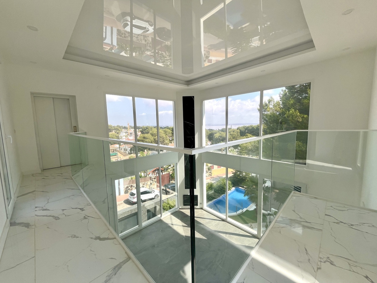 6 Bed Townhouse for sale in Los Balcones Costa Blanca, Alicante, Spain