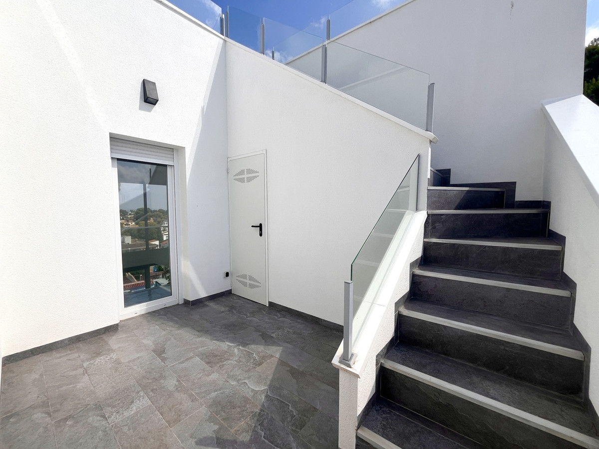 6 Bed Townhouse for sale in Los Balcones Costa Blanca, Alicante, Spain