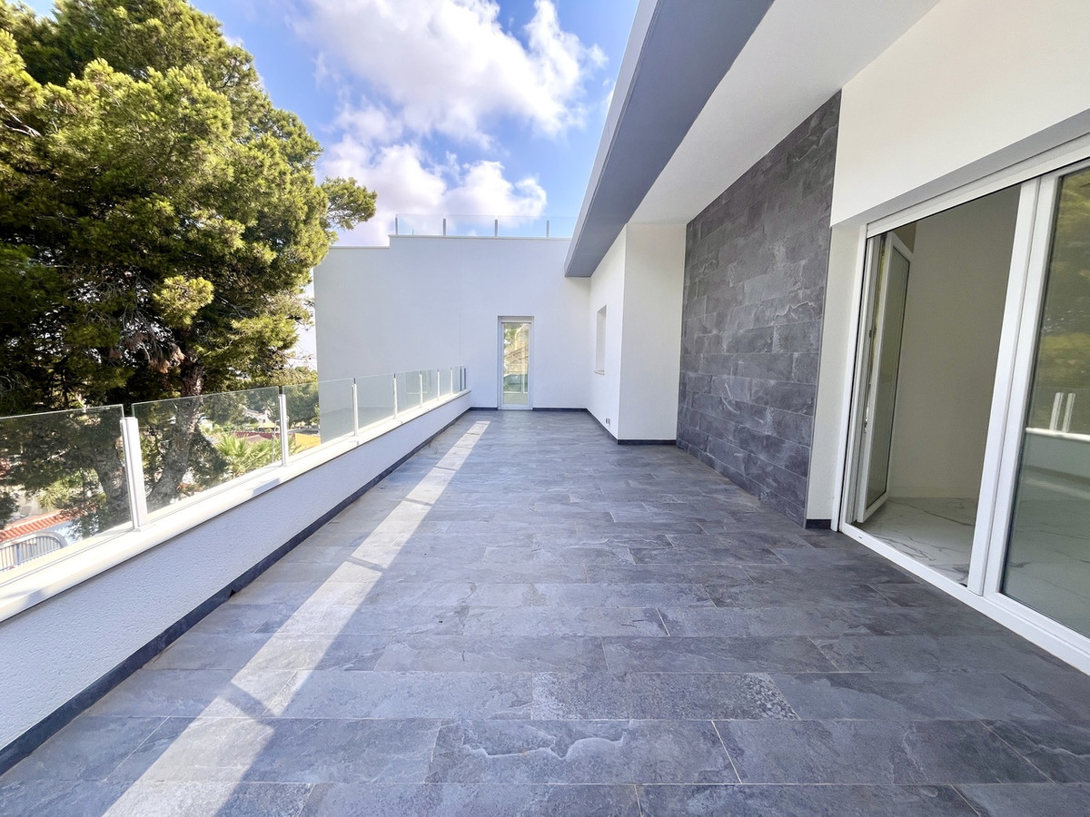 6 Bed Townhouse for sale in Los Balcones Costa Blanca, Alicante, Spain