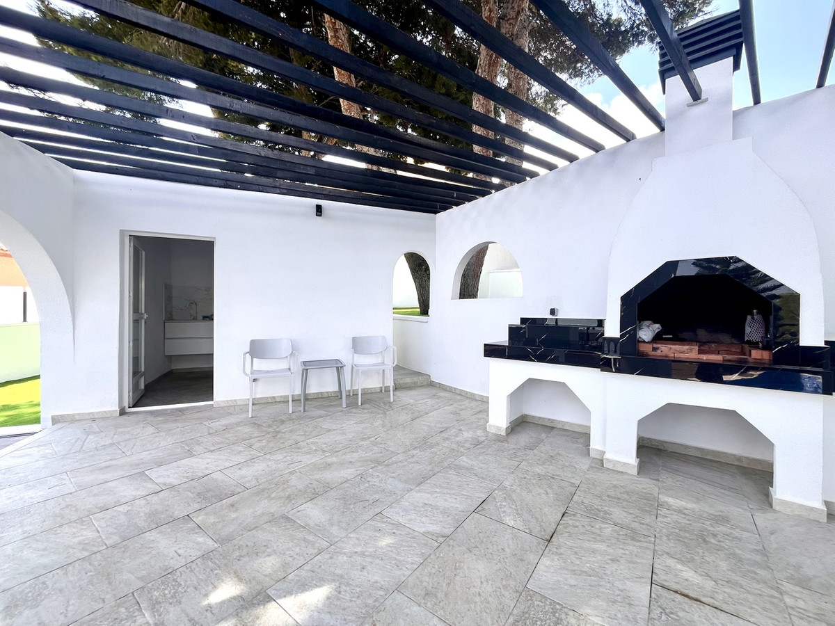 6 Bed Townhouse for sale in Los Balcones Costa Blanca, Alicante, Spain