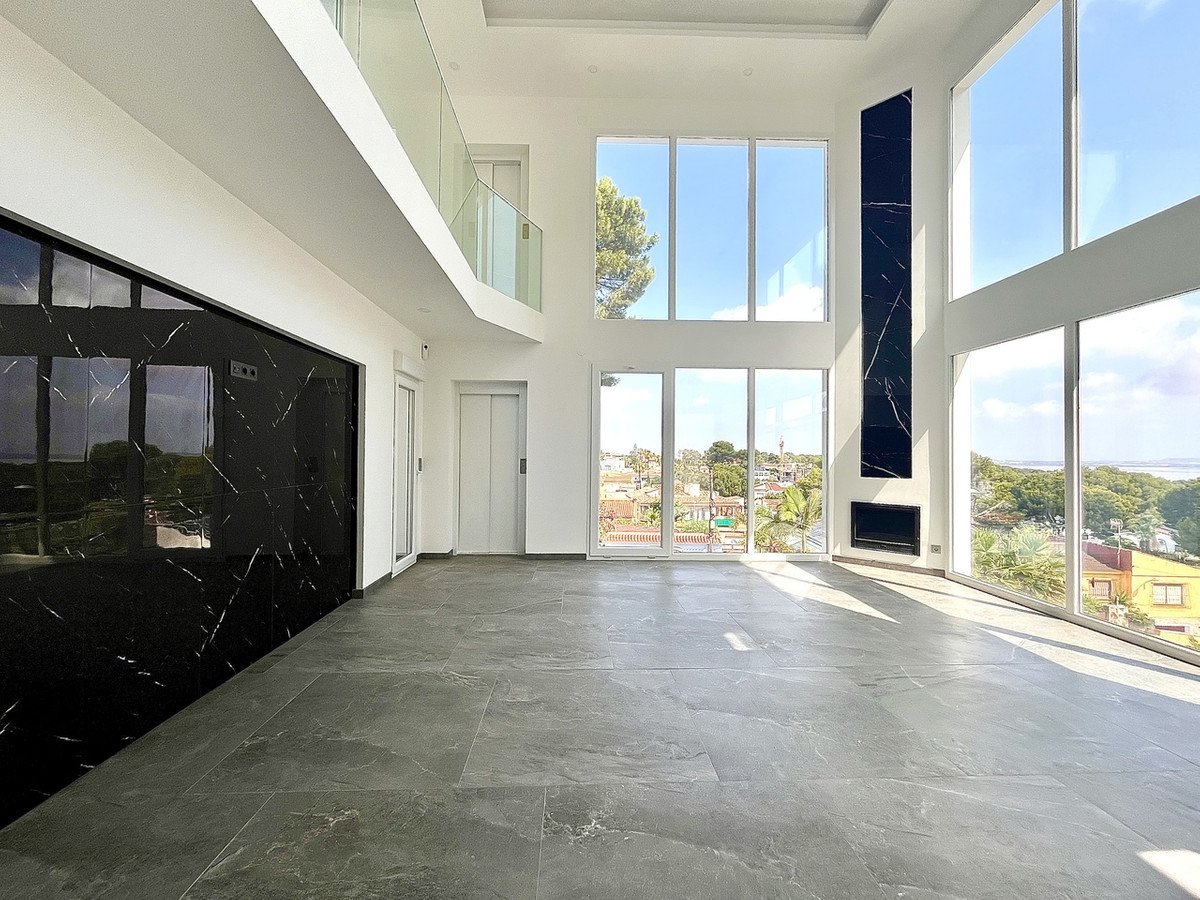 6 Bed Townhouse for sale in Los Balcones Costa Blanca, Alicante, Spain