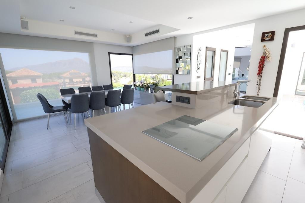 5 Bed Townhouse for sale in Javea Costa Blanca, Alicante, Spain