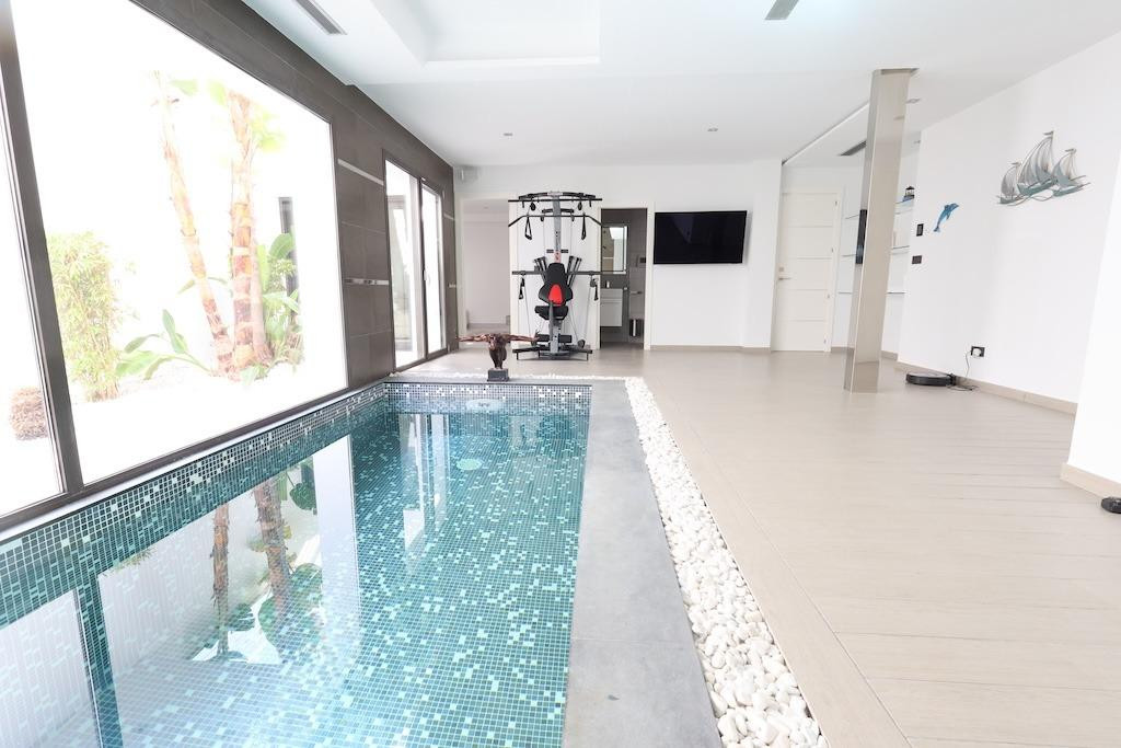 5 Bed Townhouse for sale in Javea Costa Blanca, Alicante, Spain