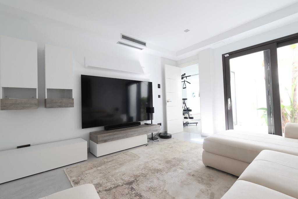 5 Bed Townhouse for sale in Javea Costa Blanca, Alicante, Spain