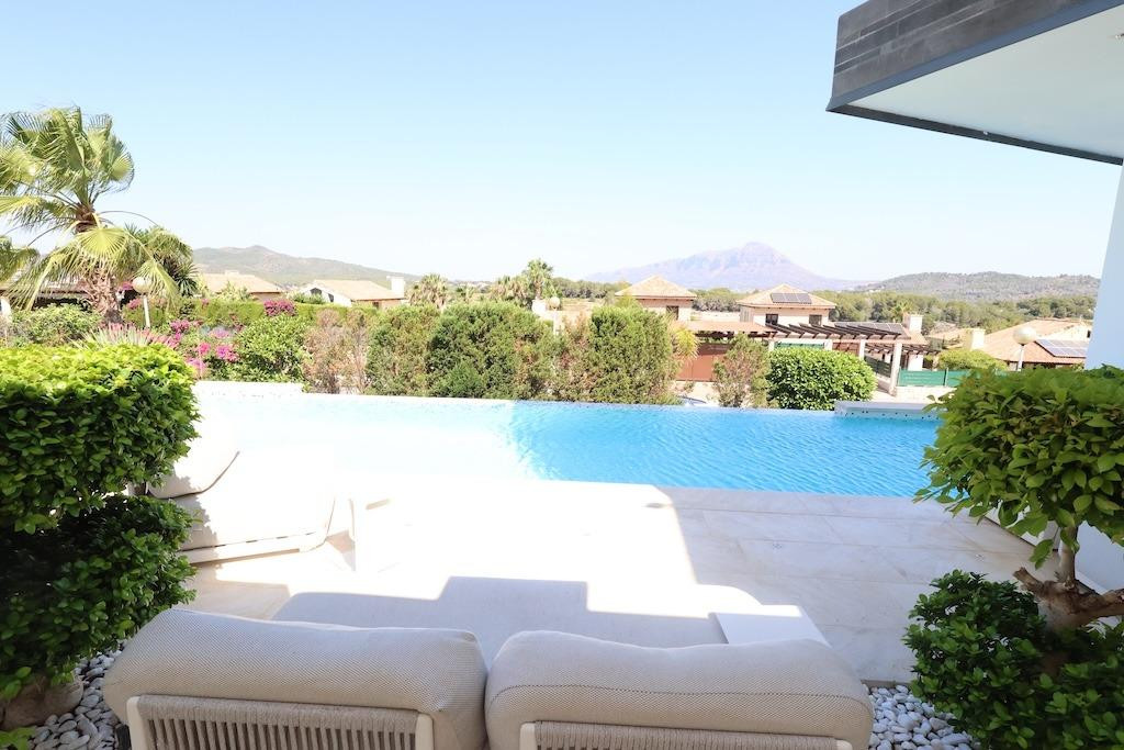 5 Bed Townhouse for sale in Javea Costa Blanca, Alicante, Spain