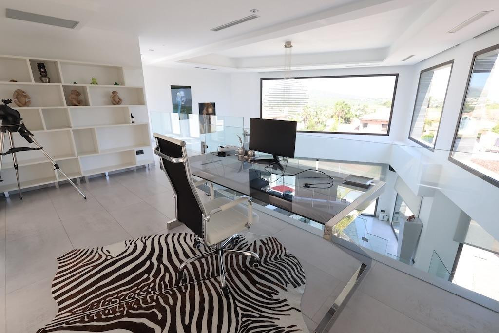 5 Bed Townhouse for sale in Javea Costa Blanca, Alicante, Spain