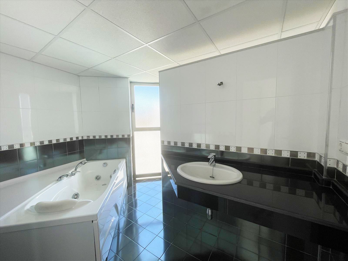 3 Bed Apartment for sale in Calpe Costa Blanca, Alicante, Spain