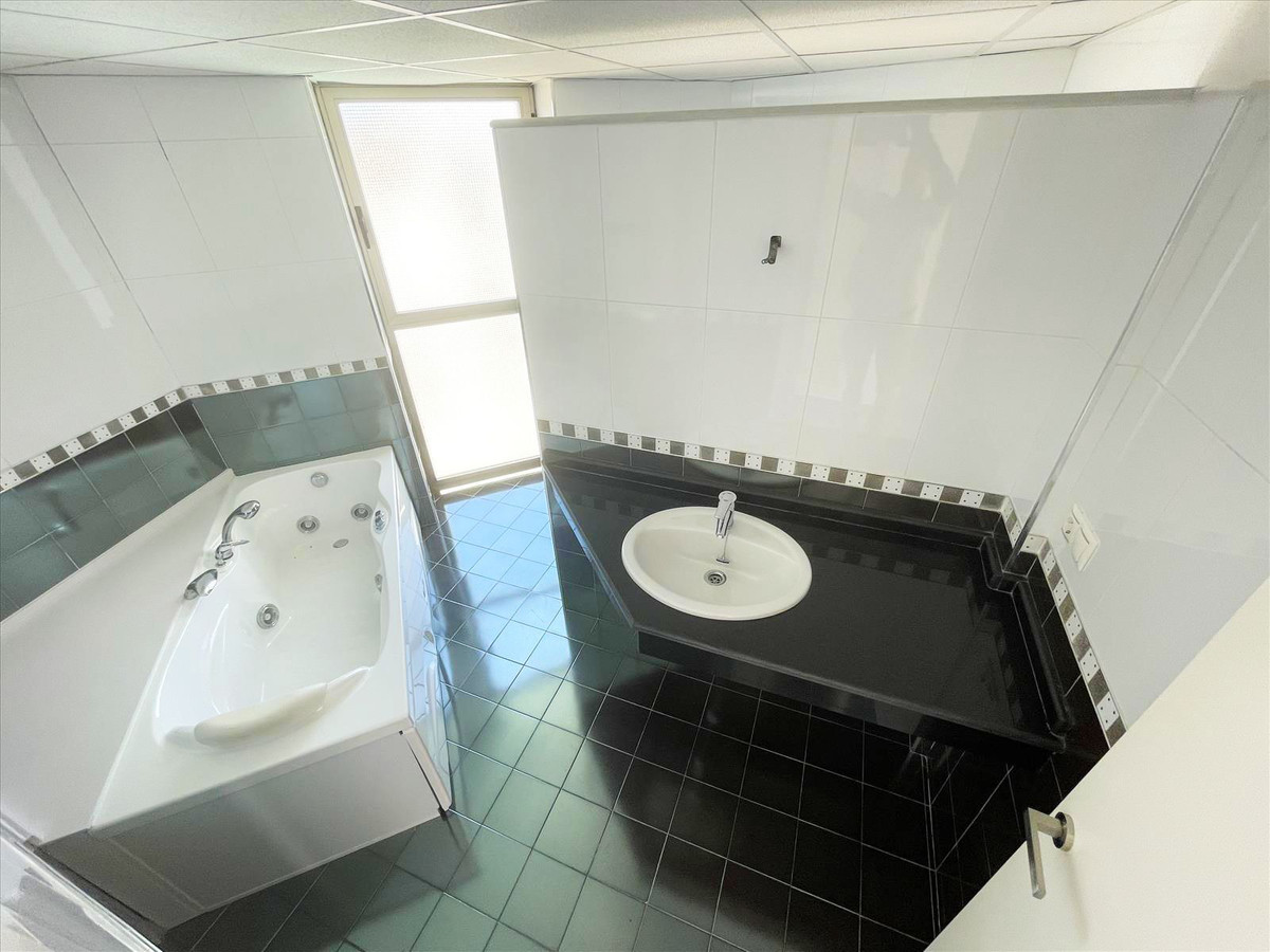 3 Bed Apartment for sale in Calpe Costa Blanca, Alicante, Spain