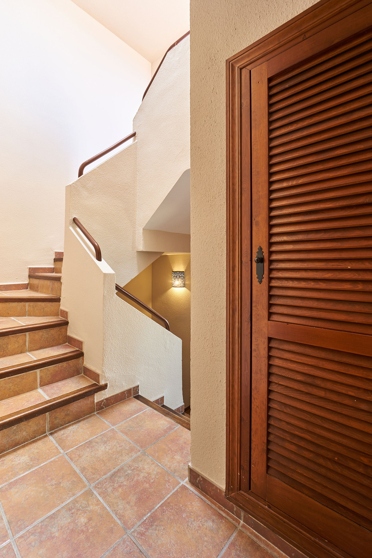 3 Bed Townhouse for sale in Casares Costa Del Sol, Málaga, Spain