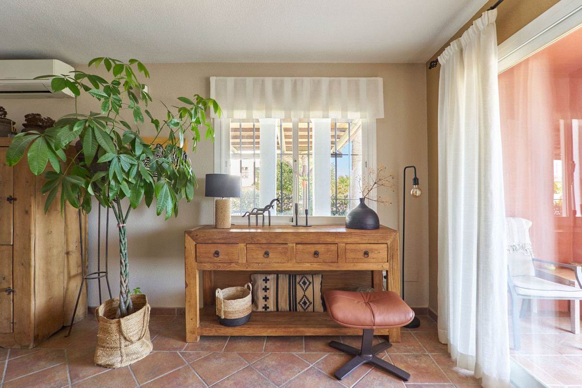 3 Bed Townhouse for sale in Casares Costa Del Sol, Málaga, Spain