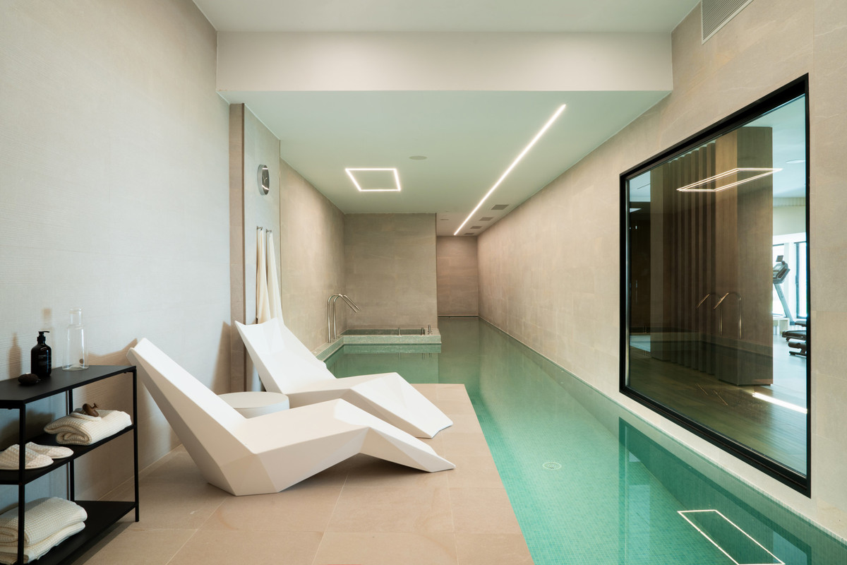 Se vende Villa - Chalet de 4 dormitorios en Costa Del Sol, Málaga, España