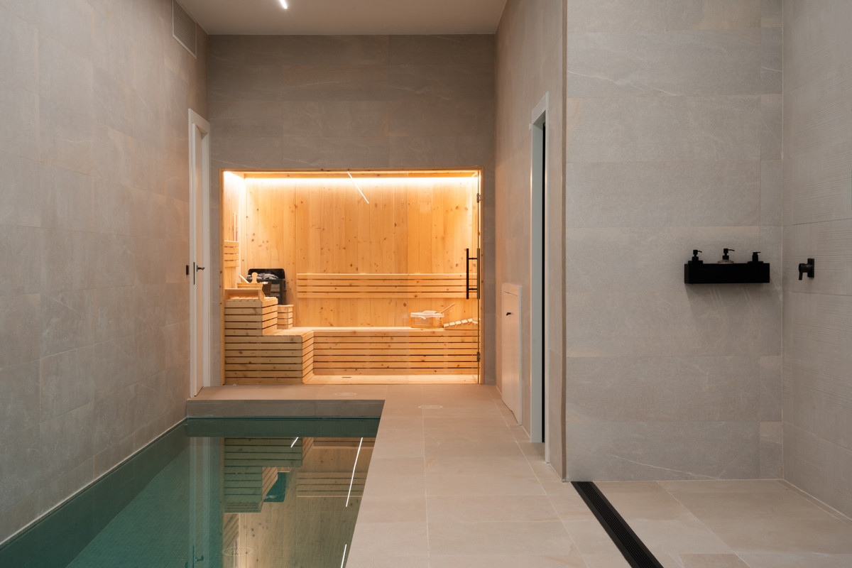 Se vende Villa - Chalet de 4 dormitorios en Costa Del Sol, Málaga, España