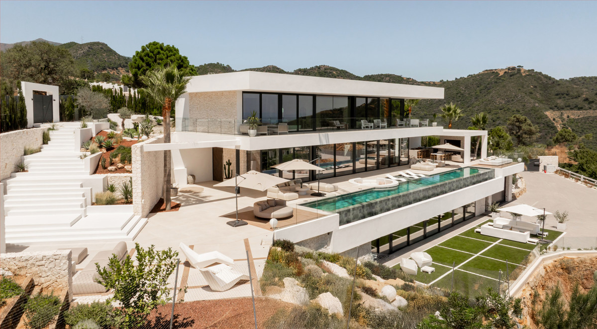 Se vende Villa - Chalet de 4 dormitorios en Costa Del Sol, Málaga, España