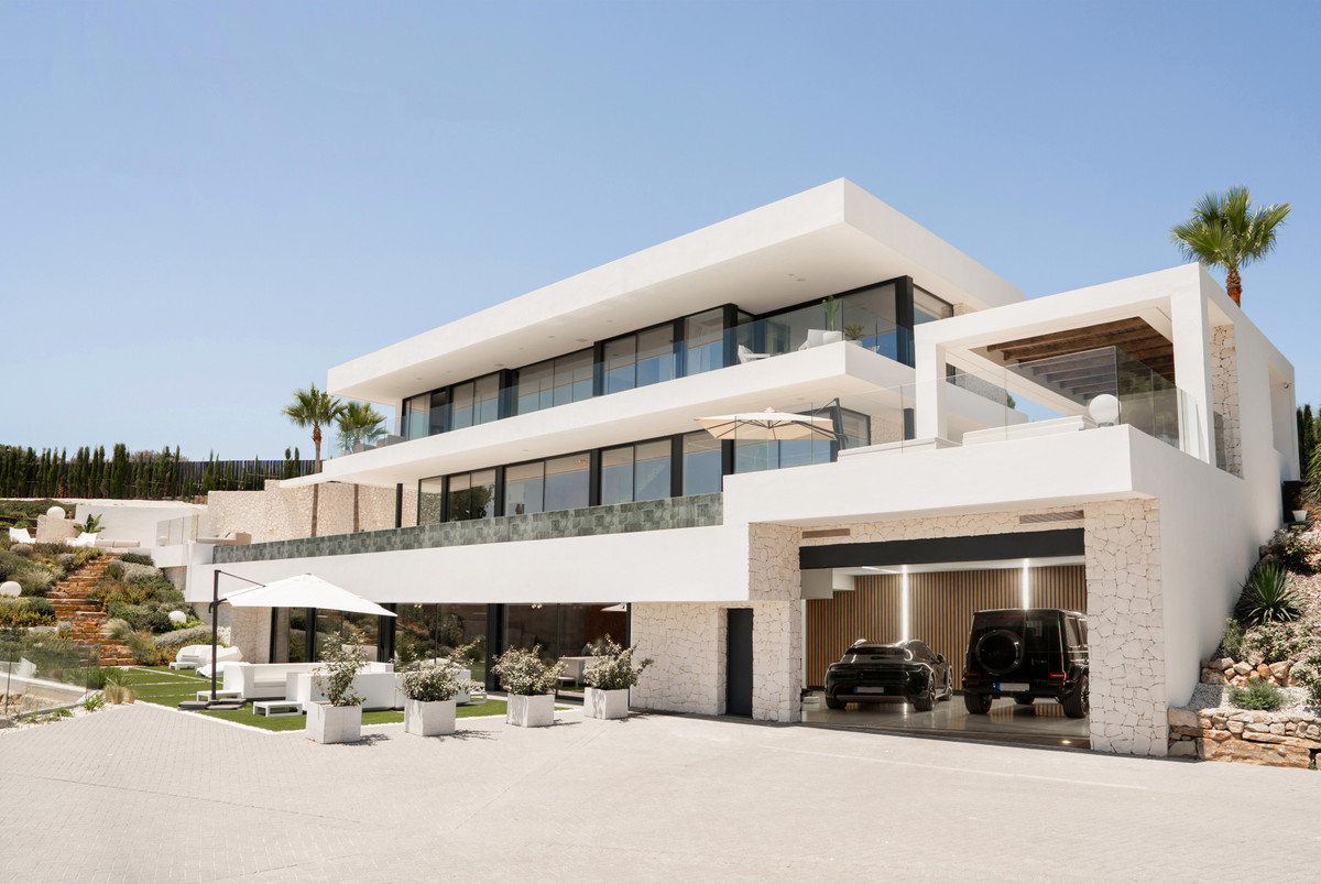 Se vende Villa - Chalet de 4 dormitorios en Costa Del Sol, Málaga, España