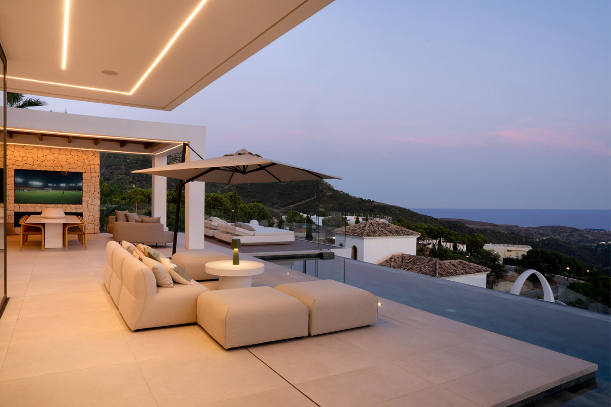 Se vende Villa - Chalet de 4 dormitorios en Costa Del Sol, Málaga, España