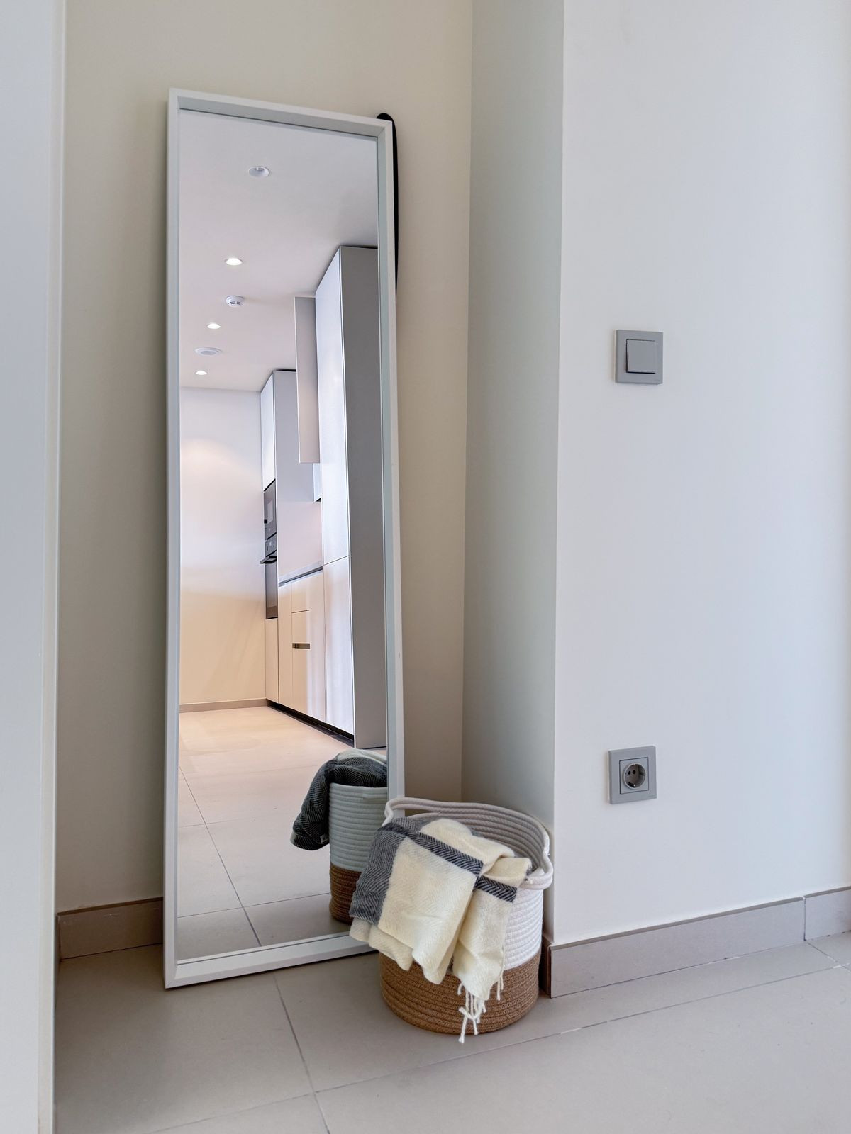 2 Bed Apartment for sale in Fuengirola Costa Del Sol, Málaga, Spain