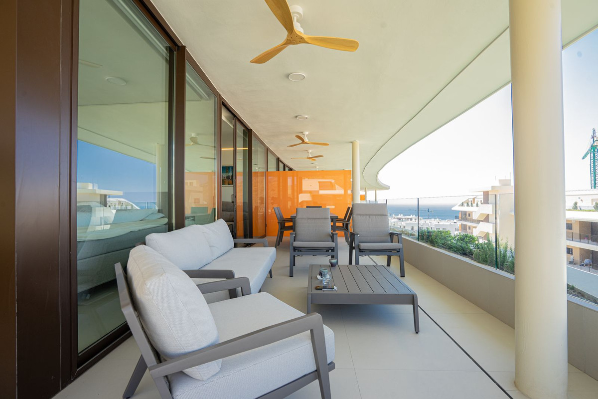 2 Bed Apartment for sale in Fuengirola Costa Del Sol, Málaga, Spain