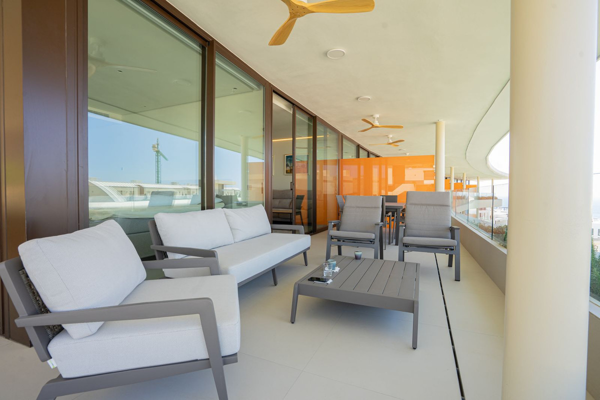 2 Bed Apartment for sale in Fuengirola Costa Del Sol, Málaga, Spain