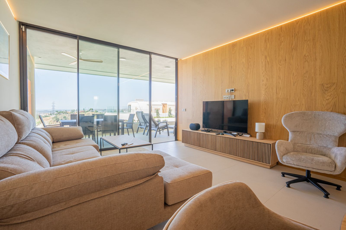 2 Bed Apartment for sale in Fuengirola Costa Del Sol, Málaga, Spain