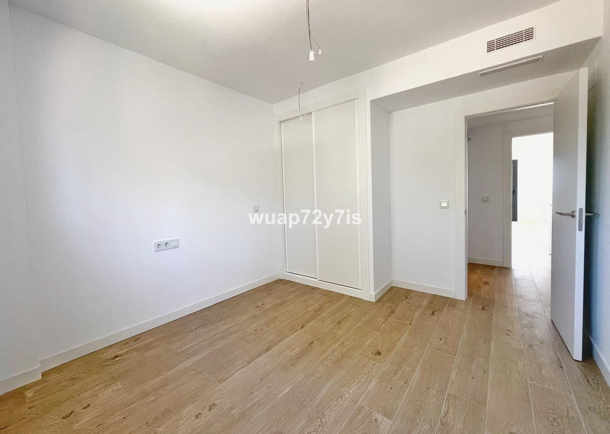 Se vende Apartamento Planta Media de 3 dormitorios en Costa Del Sol, Málaga, España
