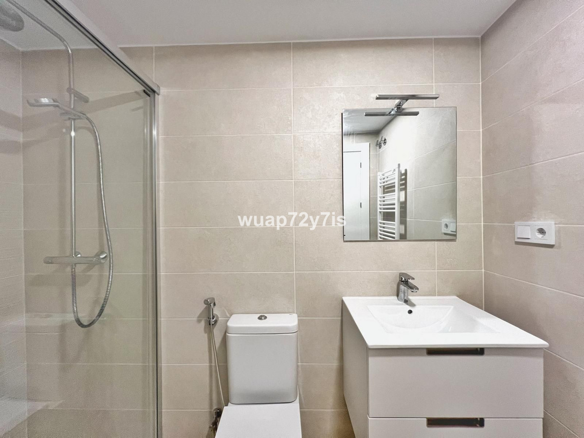 Se vende Apartamento Planta Media de 3 dormitorios en Costa Del Sol, Málaga, España