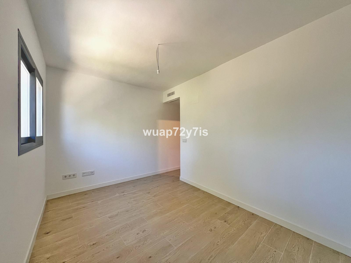 Se vende Apartamento Planta Media de 3 dormitorios en Costa Del Sol, Málaga, España