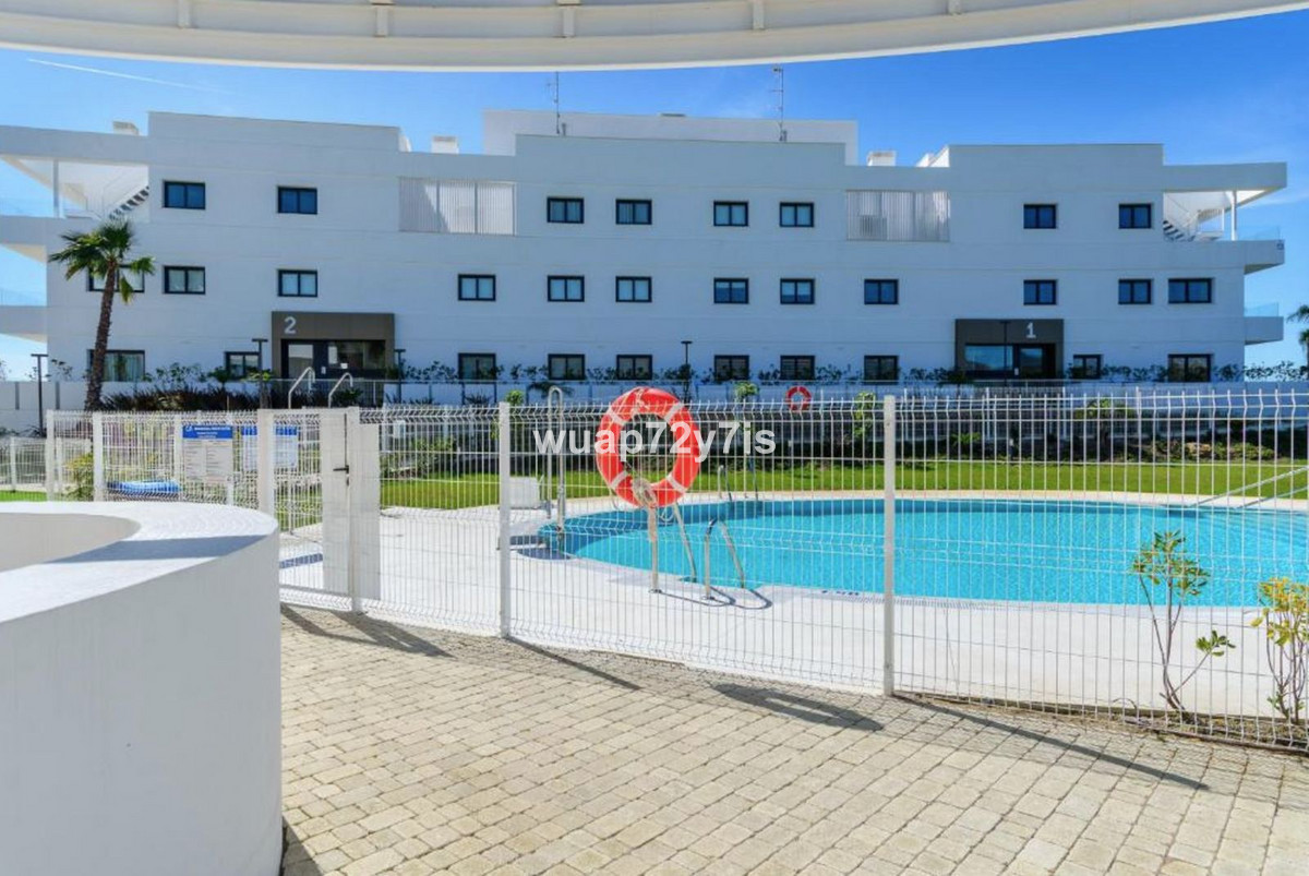 Se vende Apartamento Planta Media de 3 dormitorios en Costa Del Sol, Málaga, España