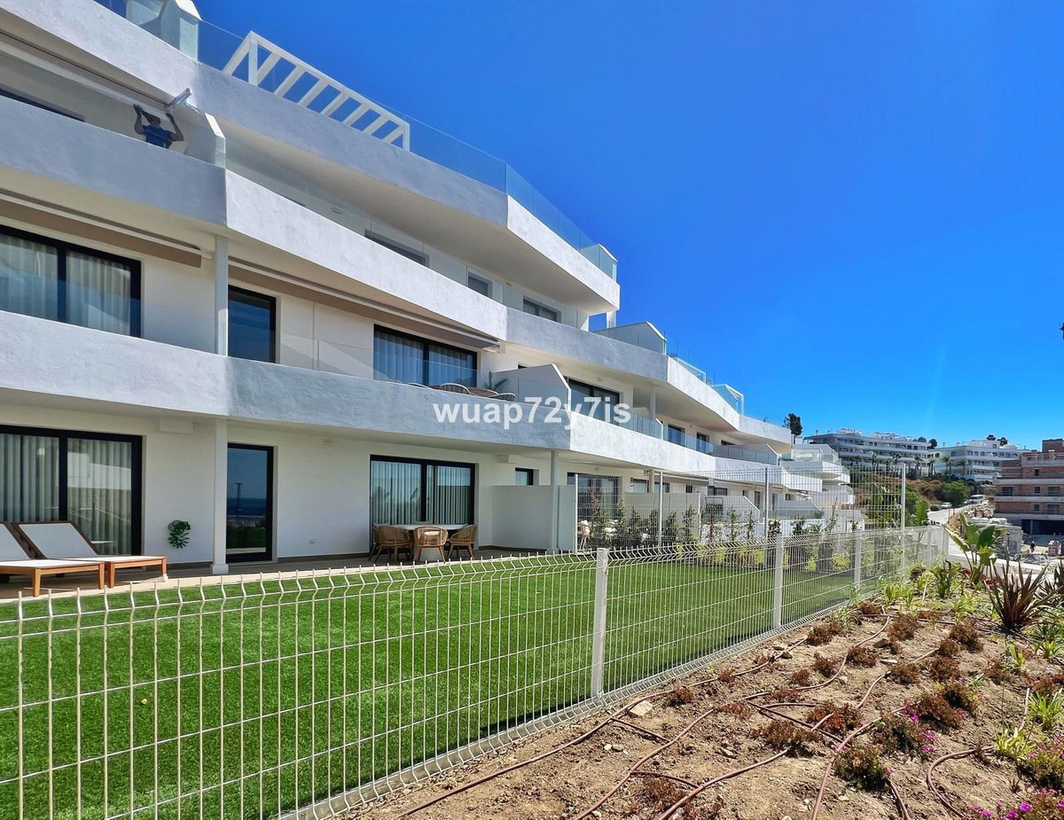 Se vende Apartamento Planta Media de 3 dormitorios en Costa Del Sol, Málaga, España