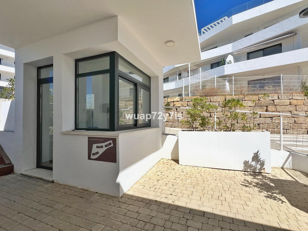 Se vende Apartamento Planta Media de 3 dormitorios en Costa Del Sol, Málaga, España