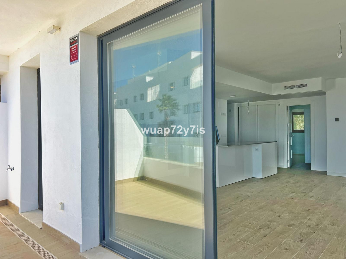Se vende Apartamento Planta Media de 3 dormitorios en Costa Del Sol, Málaga, España