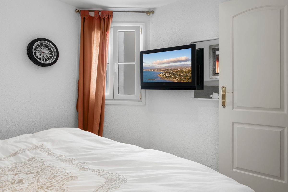 Se vende Apartamento Planta Media de 2 dormitorios en Costa Del Sol, Málaga, España