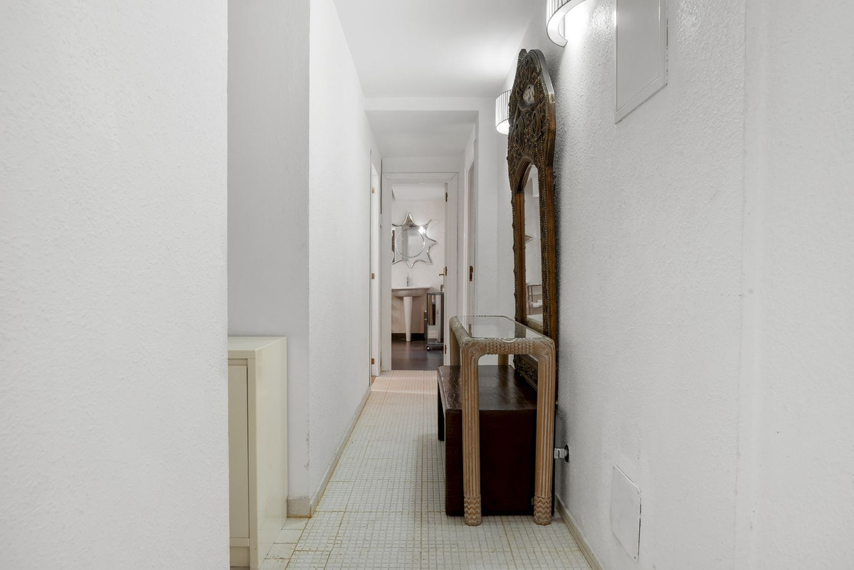 Se vende Apartamento Planta Media de 2 dormitorios en Costa Del Sol, Málaga, España