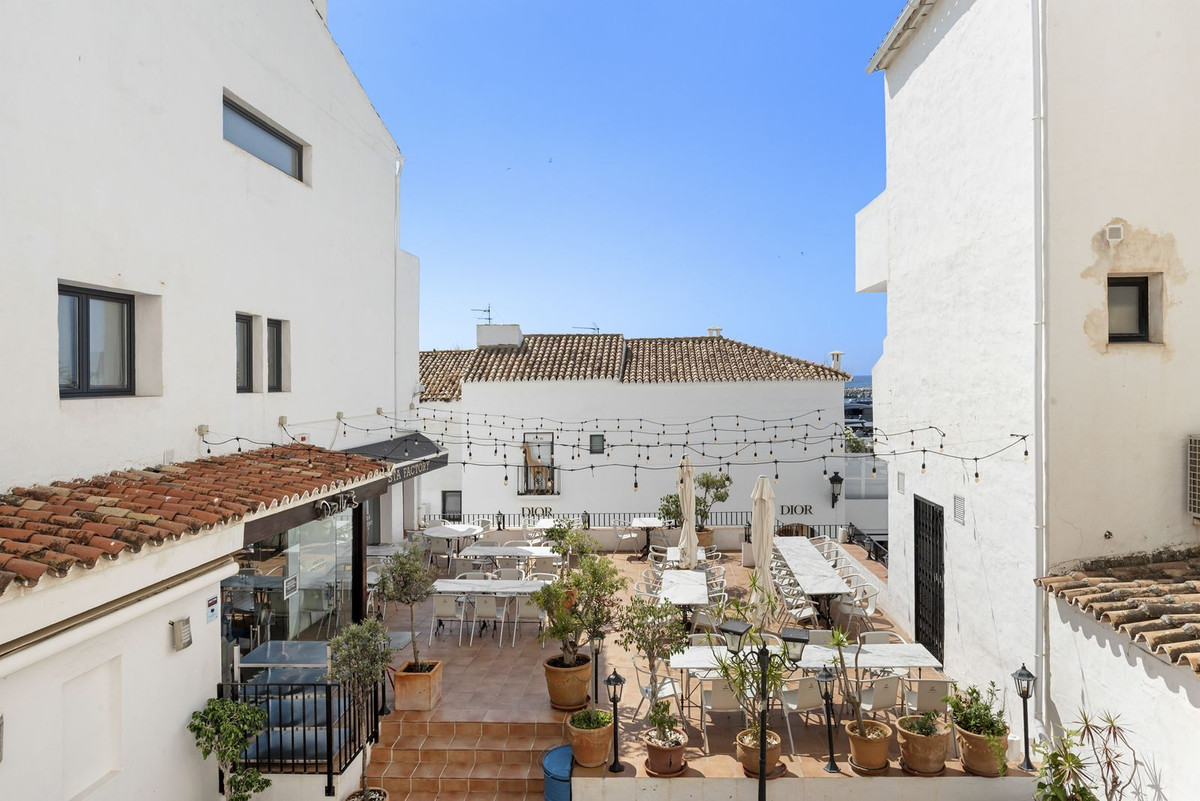 Se vende Apartamento Planta Media de 2 dormitorios en Costa Del Sol, Málaga, España