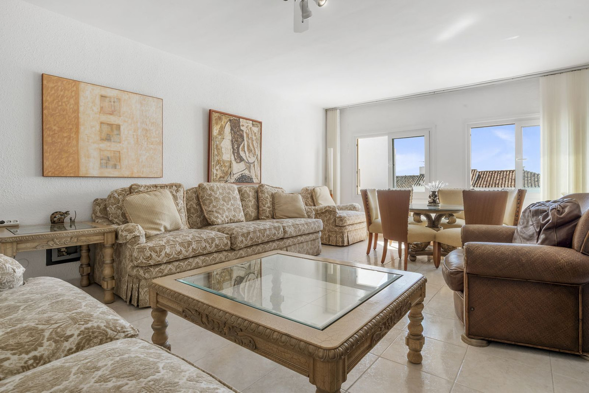 Se vende Apartamento Planta Media de 2 dormitorios en Costa Del Sol, Málaga, España