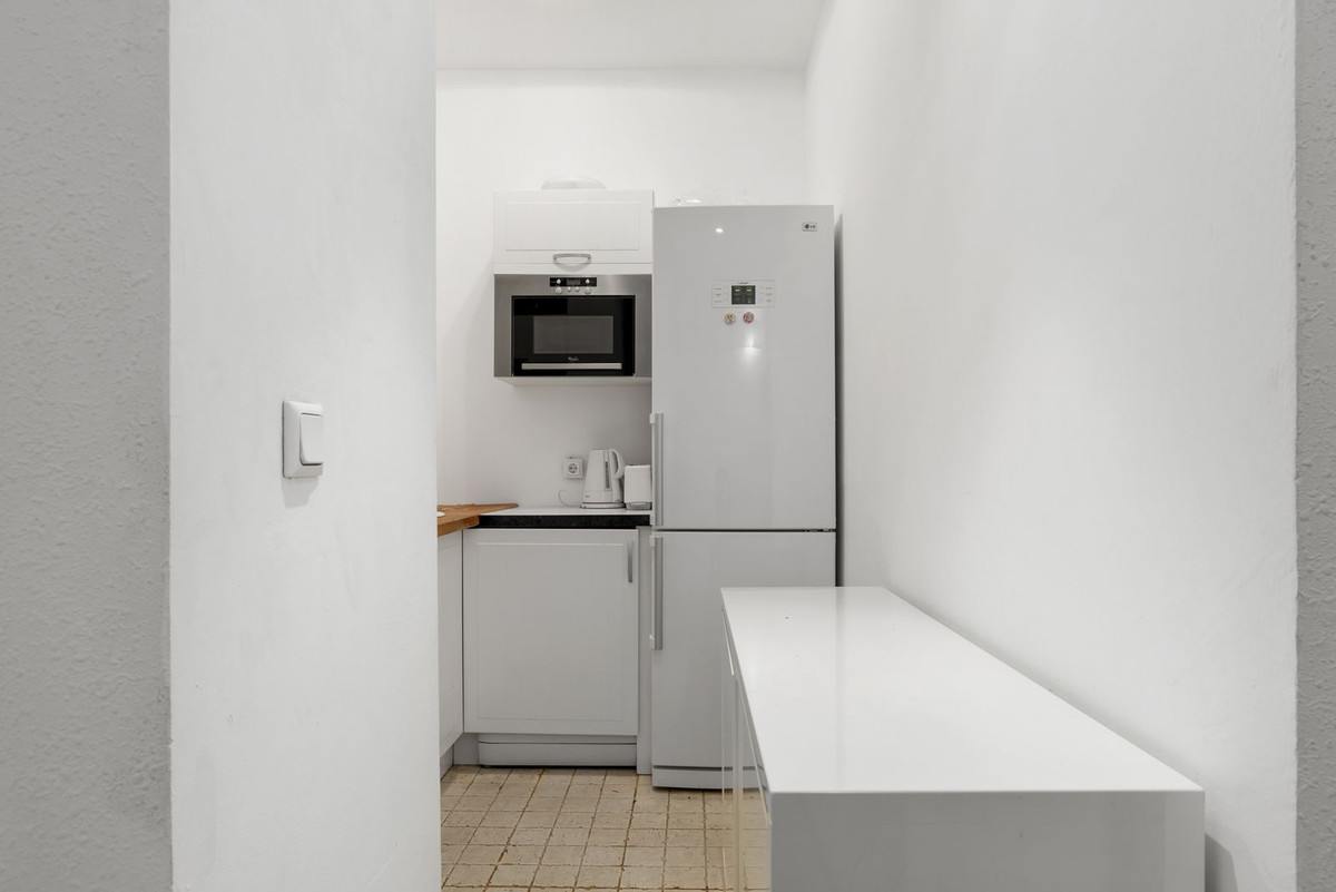 Se vende Apartamento Planta Media de 2 dormitorios en Costa Del Sol, Málaga, España