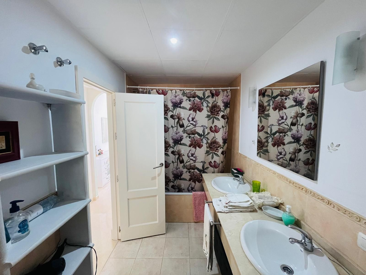 Se vende Ático de 2 dormitorios en Costa Del Sol, Málaga, España