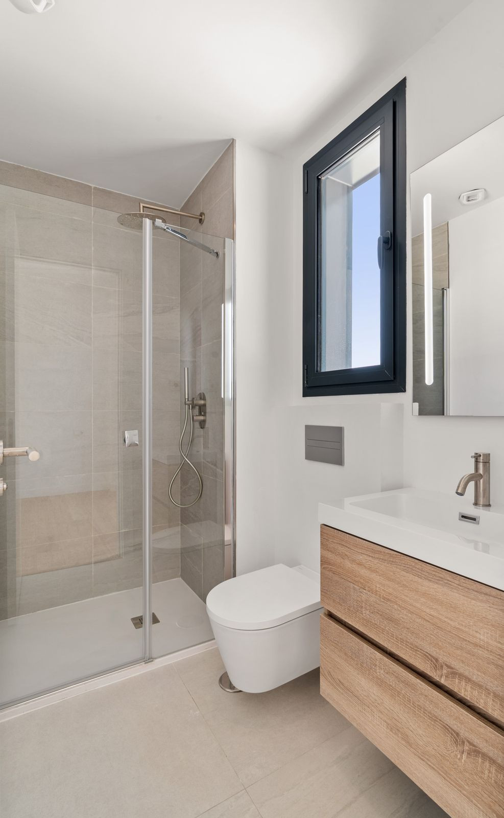 Se vende Pareada de 5 dormitorios en Costa Del Sol, Málaga, España