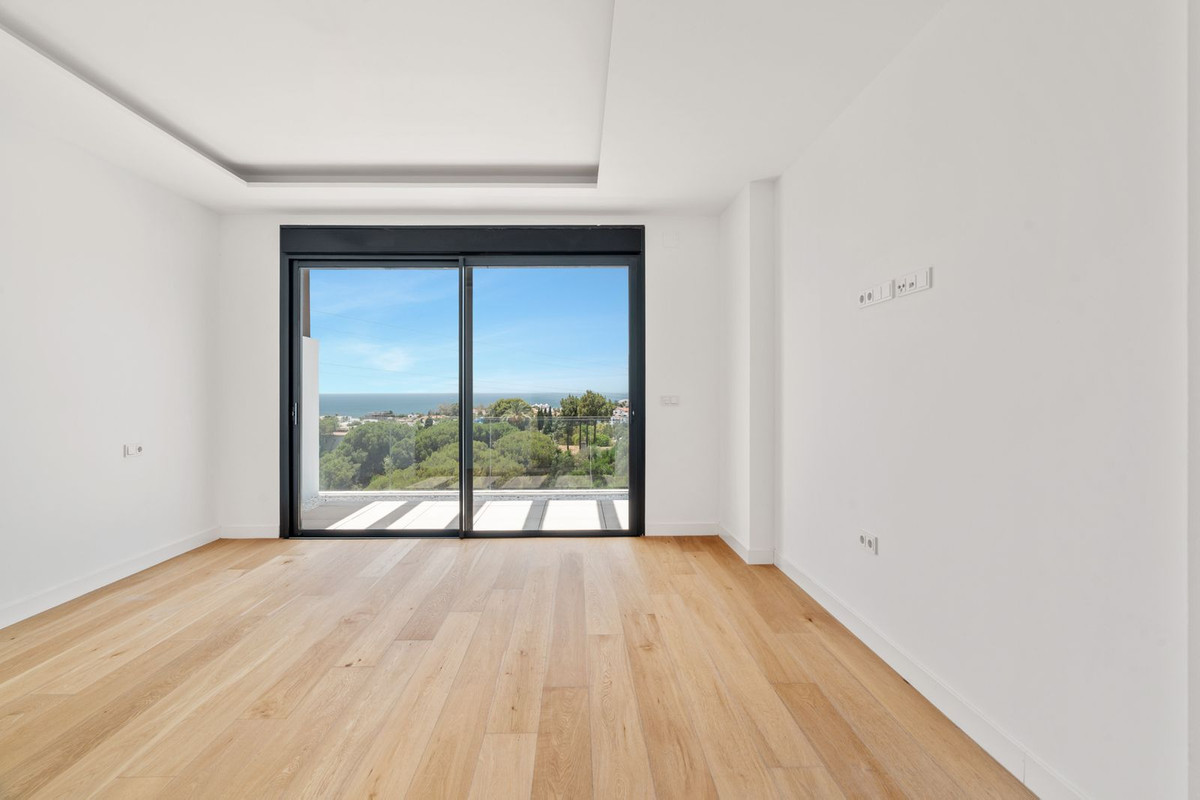 Se vende Pareada de 5 dormitorios en Costa Del Sol, Málaga, España