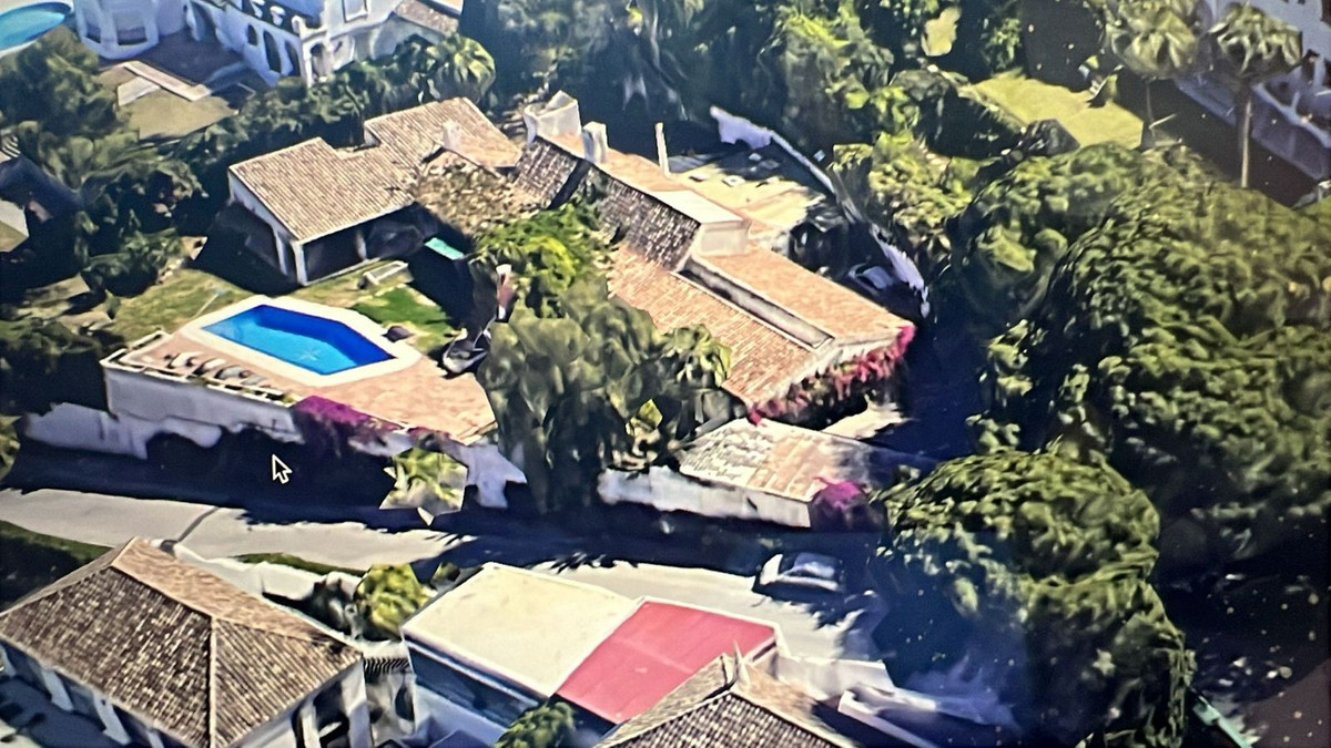 Se vende Villa - Chalet de 5 dormitorios en Costa Del Sol, Málaga, España