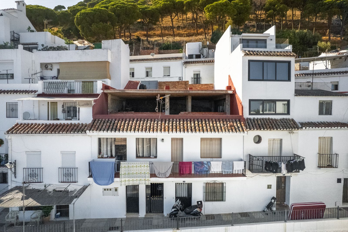 4 Bed Townhouse for sale in Mijas Costa Del Sol, Málaga, Spain