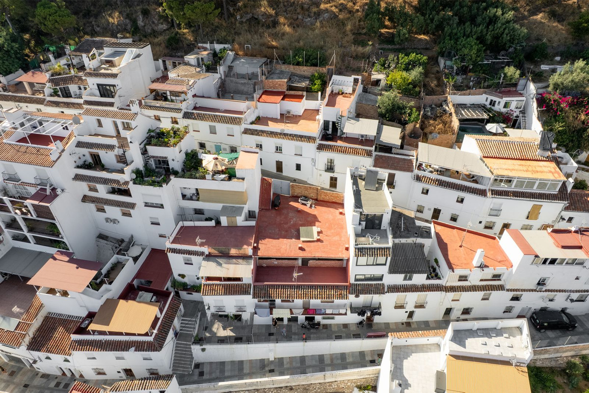 4 Bed Townhouse for sale in Mijas Costa Del Sol, Málaga, Spain